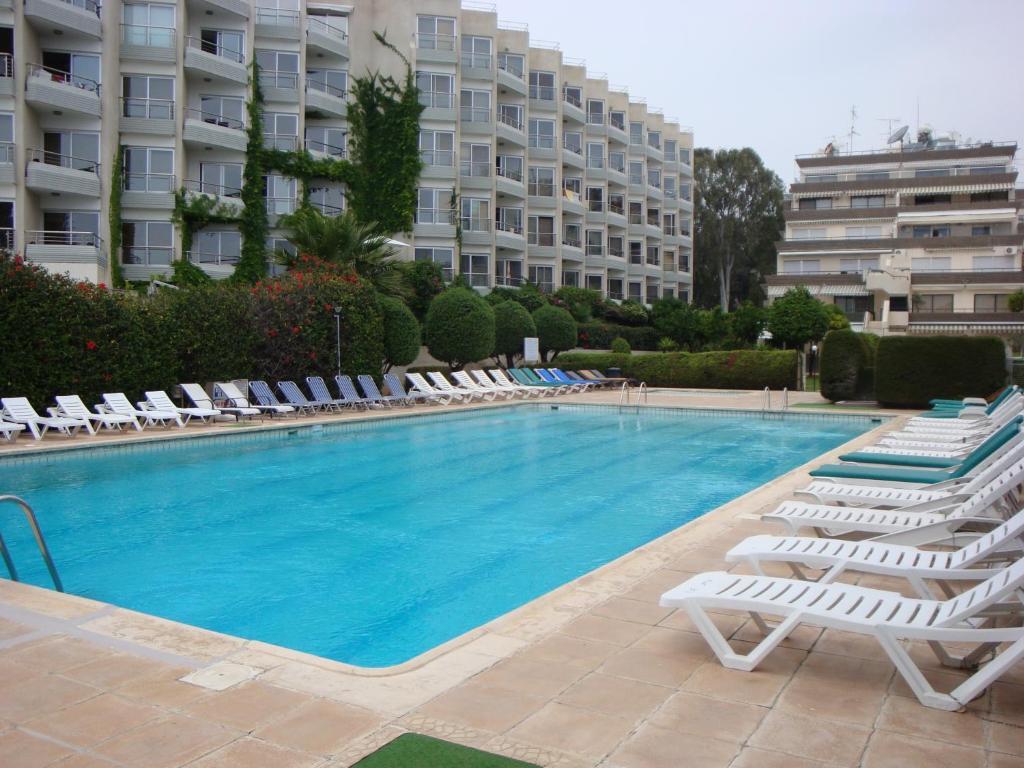 River Beach Apartments Limassol Room photo