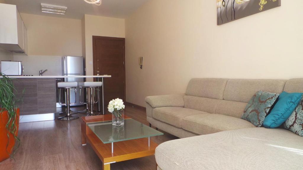 River Beach Apartments Limassol Room photo